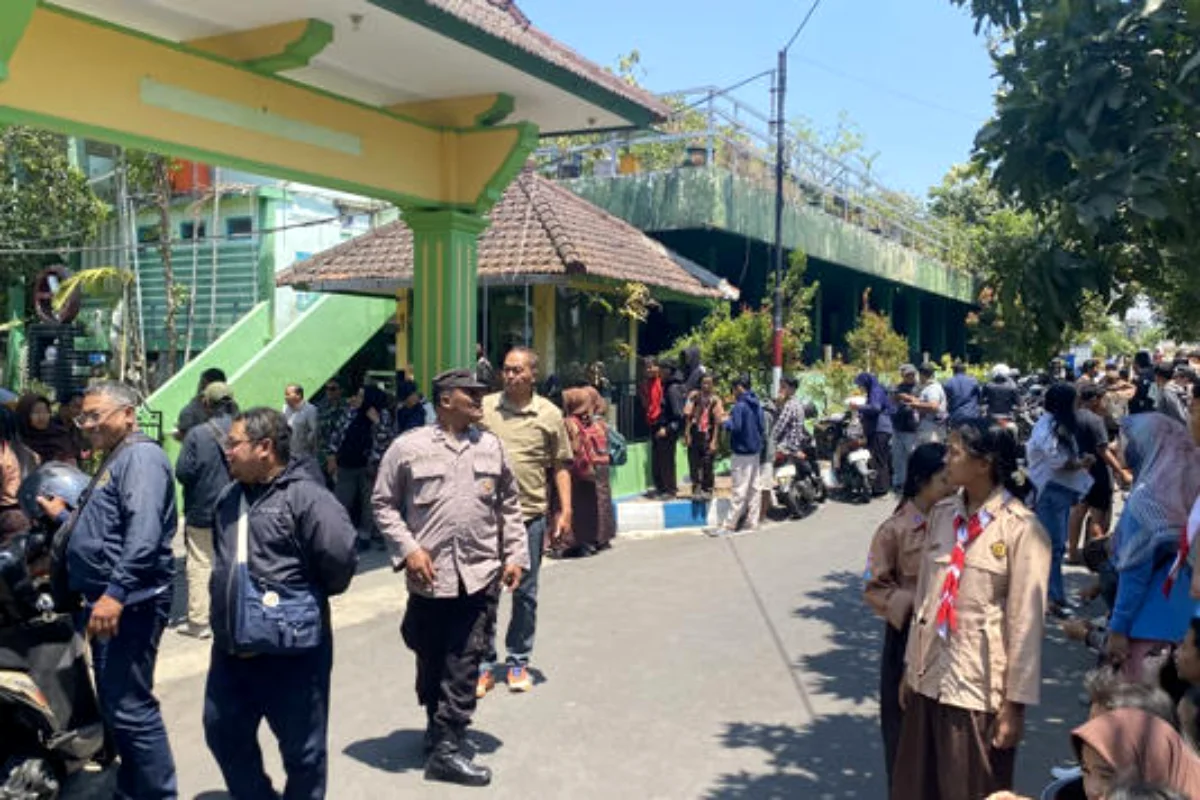  Gegara Seragam Sobek Kepala Sekolah Pukul Muridnya