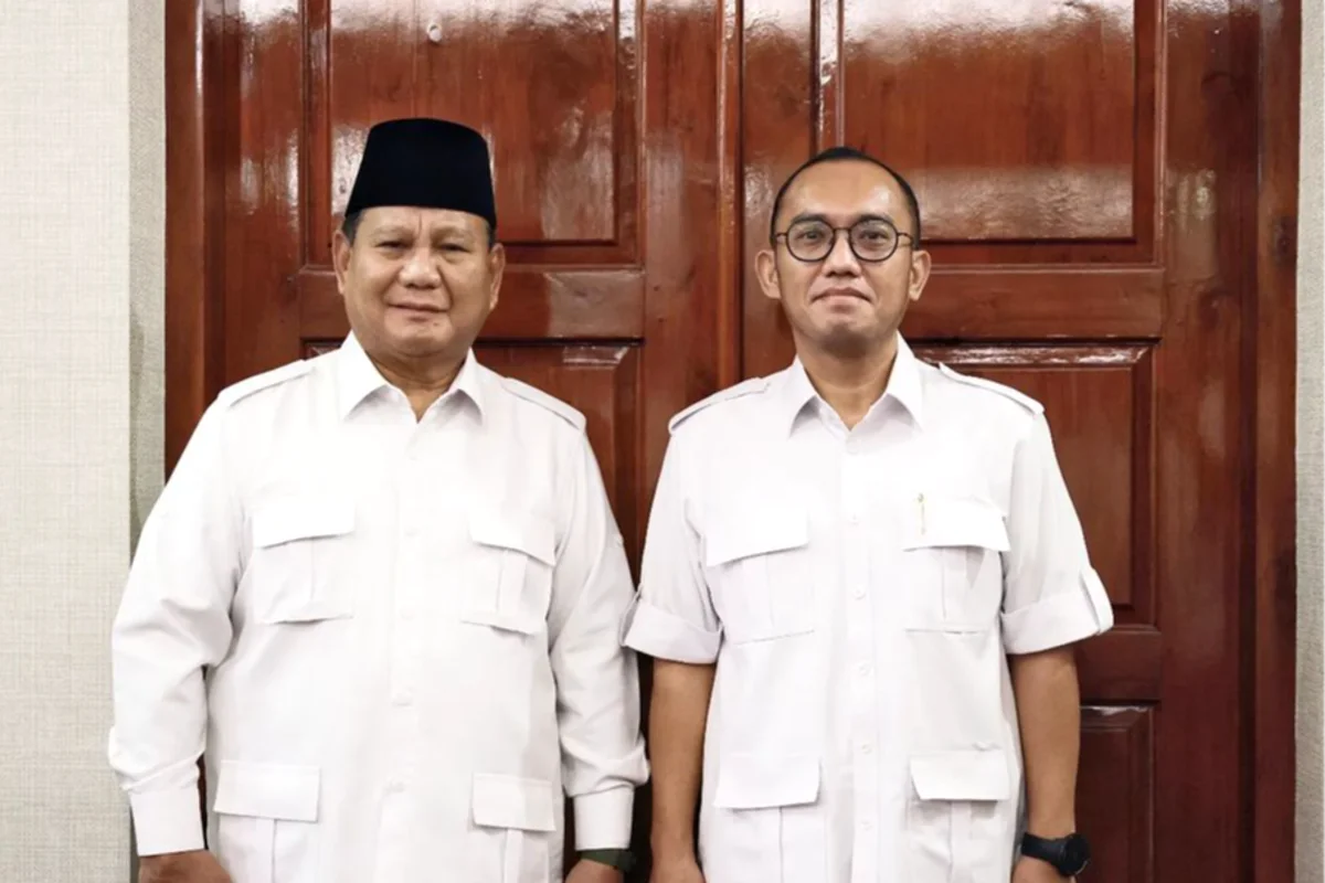 Presiden Prabowo dan Wamenhaj Dahnil Simanjuntak
